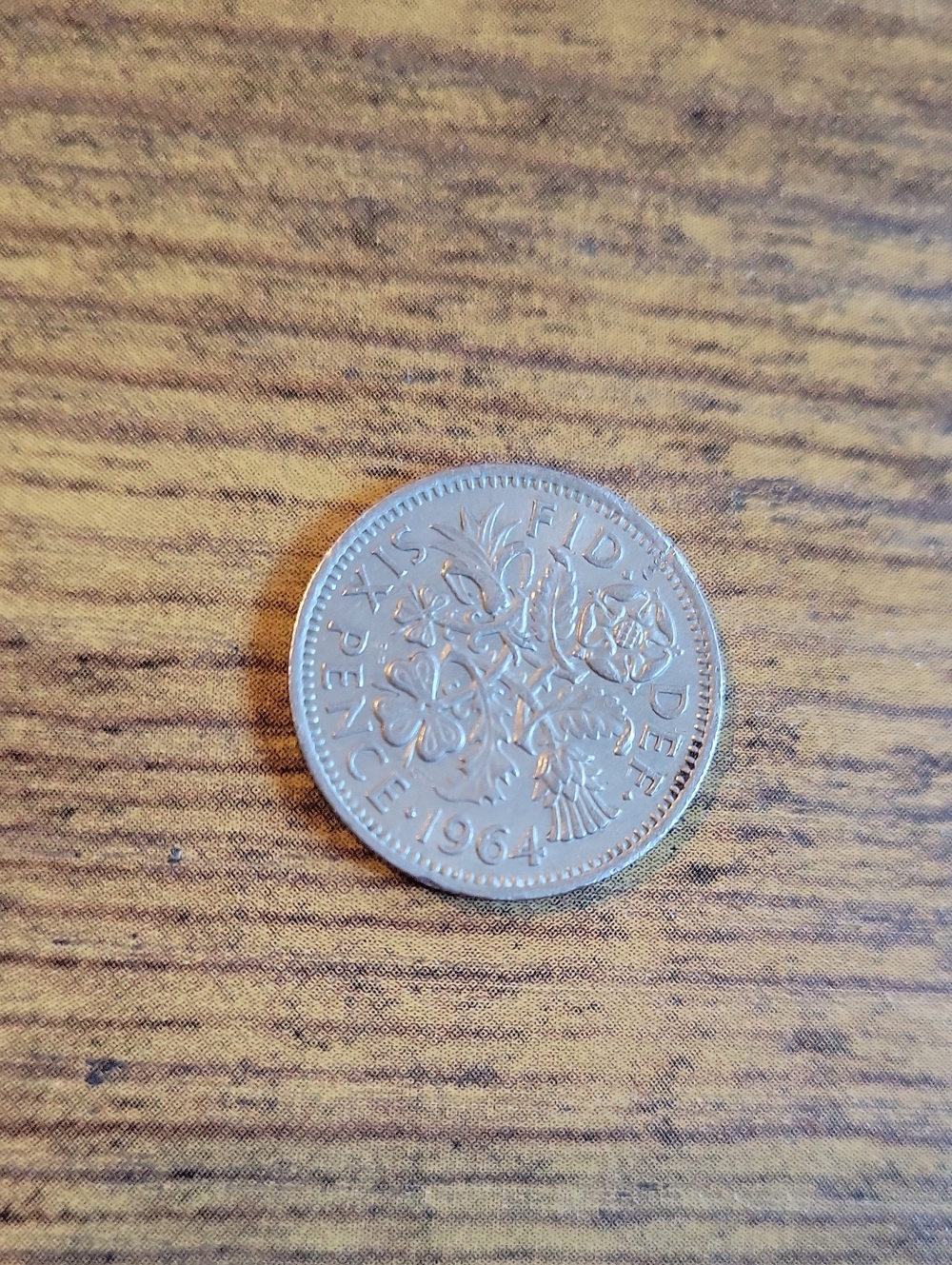 Vintage 1964 United Kimgdom Sixpence Coin- Silver Tones